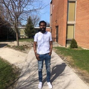 Meet your Posher, Kim